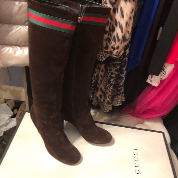 Dark brown Authentic Gucci boots - Picture 2 of 7